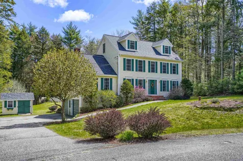 34 Opal Drive Danville NH 03819
