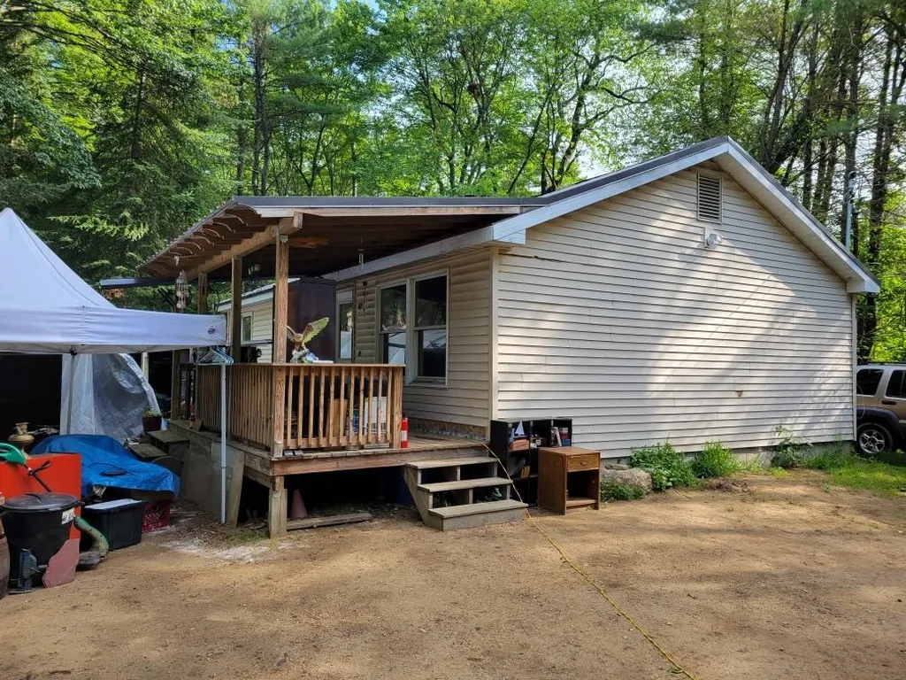 62 Hutchins Street Concord NH 03303