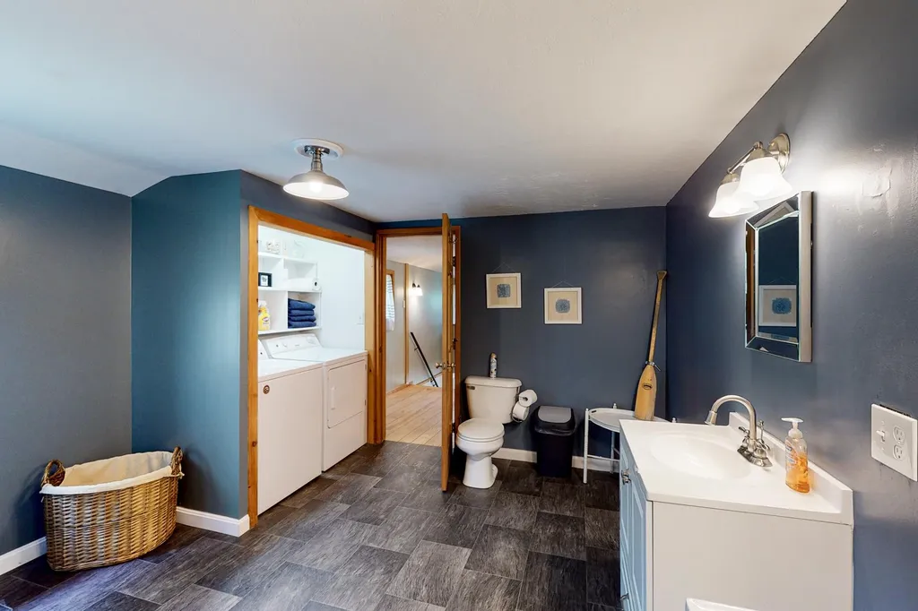 105 Gardners Grove Road Belmont NH 03220