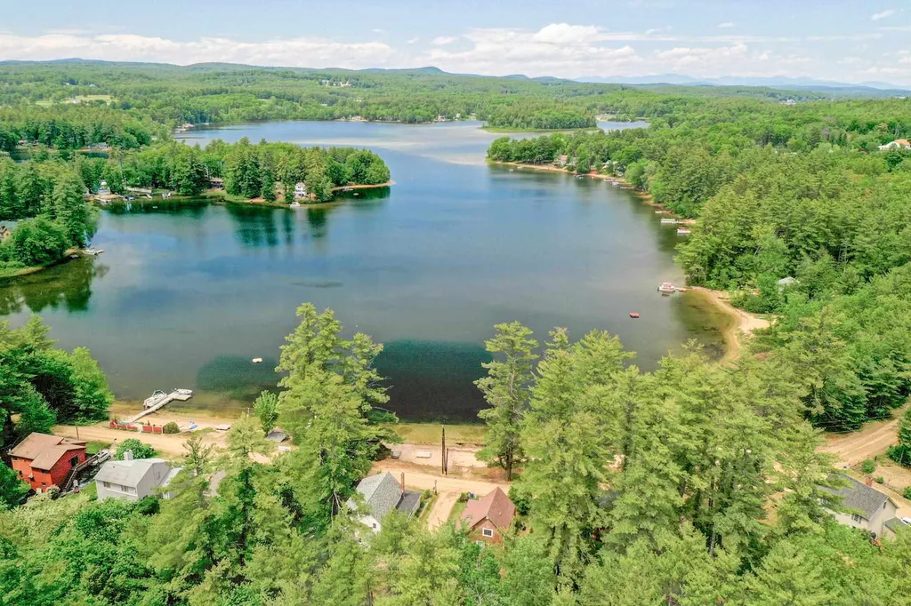 105 Gardners Grove Road Belmont NH 03220