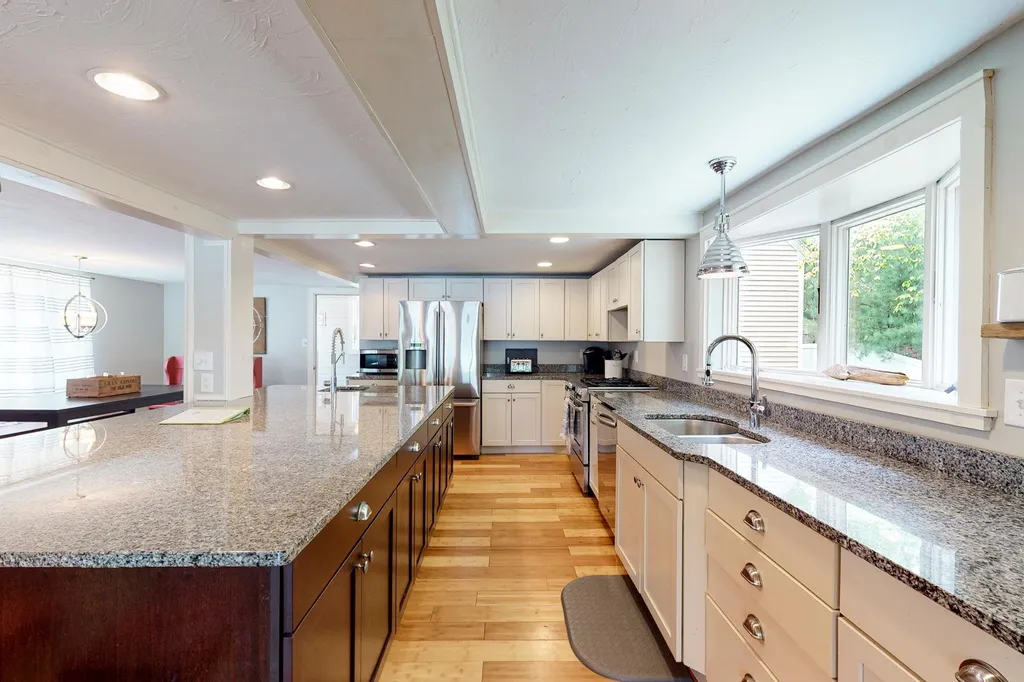 105 Gardners Grove Road Belmont NH 03220