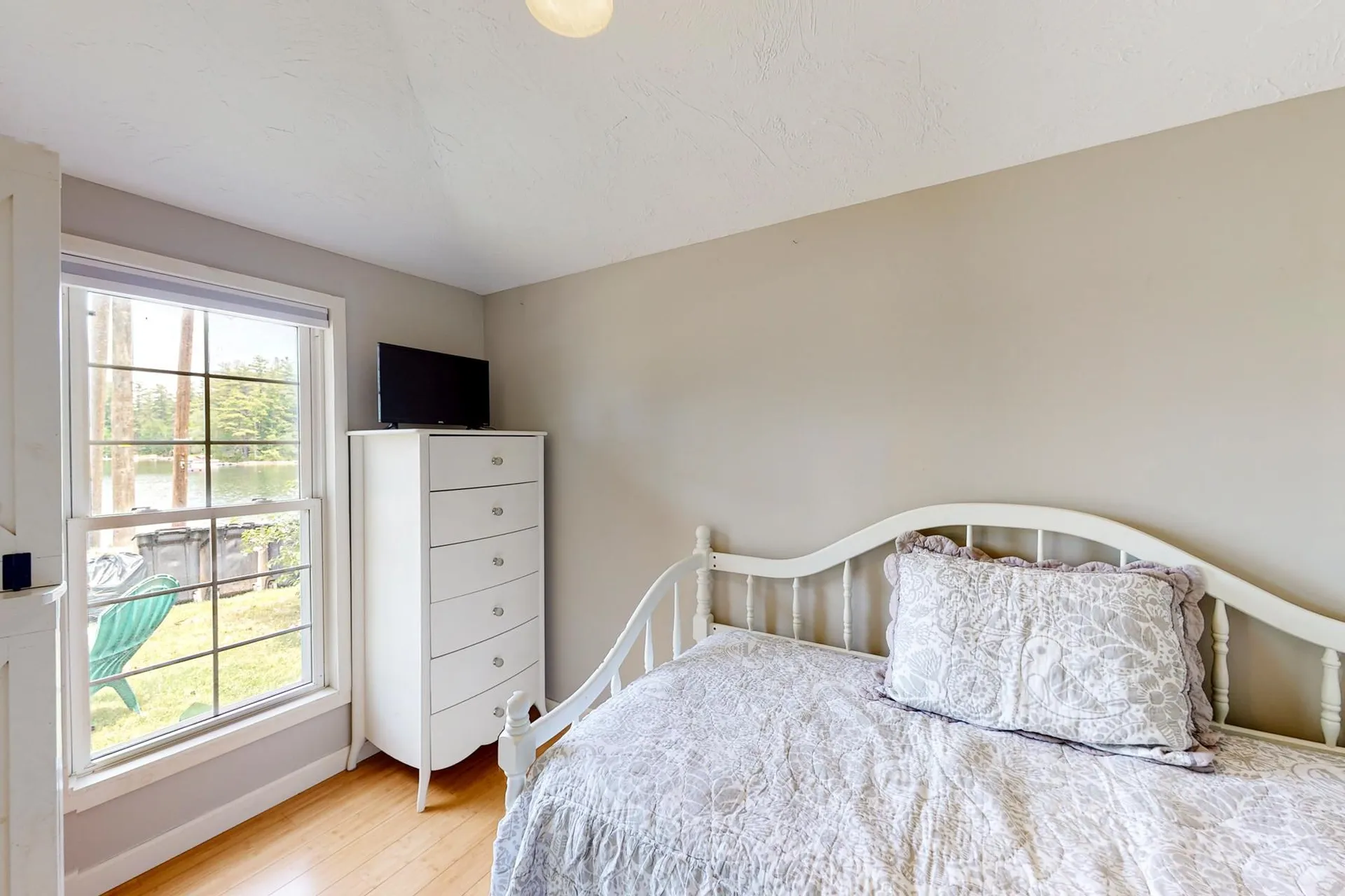 105 Gardners Grove Road Belmont NH 03220