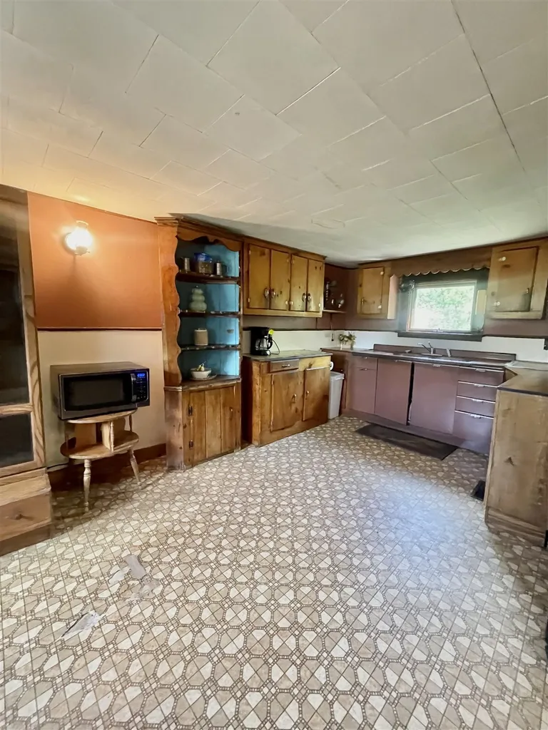 81 Water Street Lancaster NH 03584