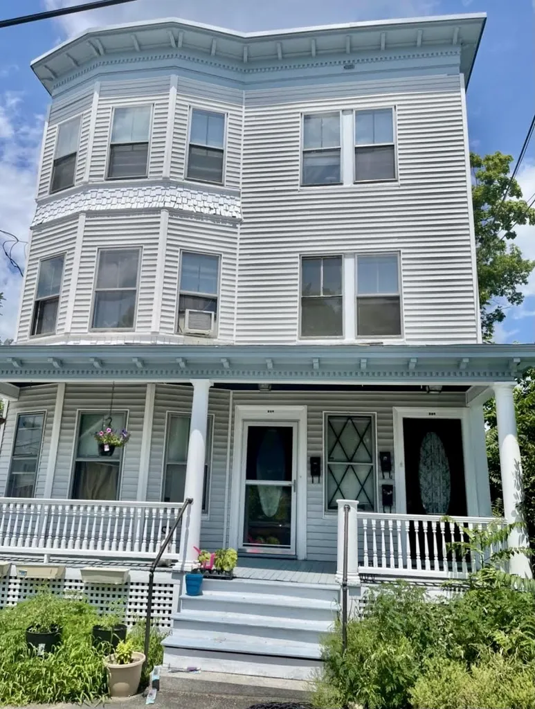 396 Amherst Street Manchester NH 03104