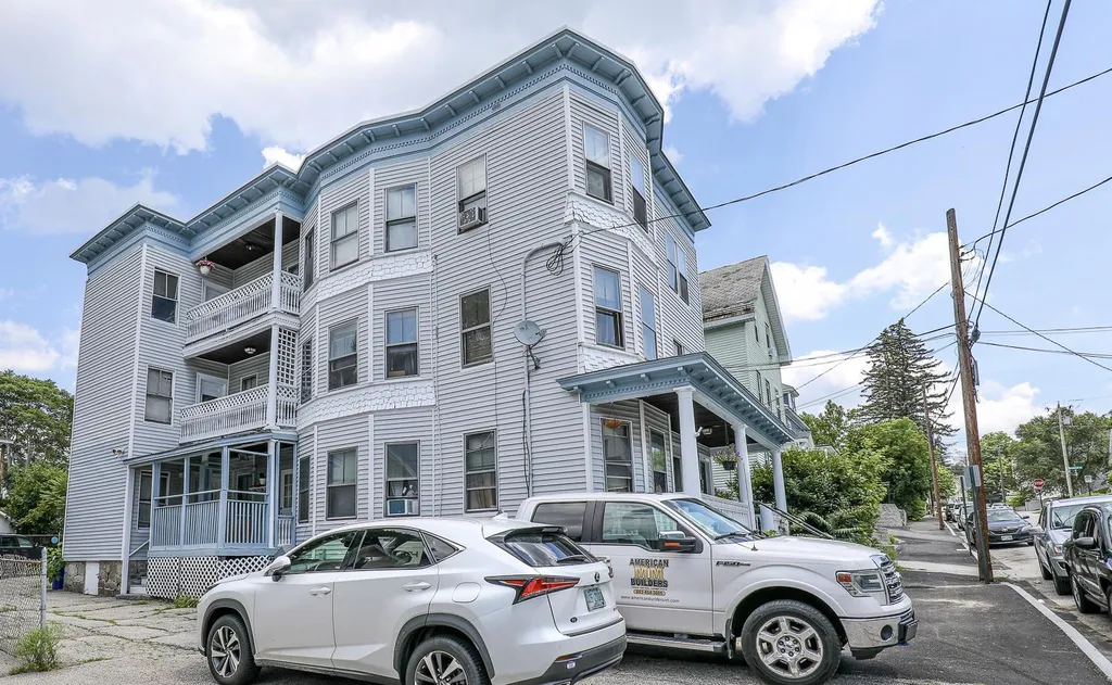 396 Amherst Street Manchester NH 03104