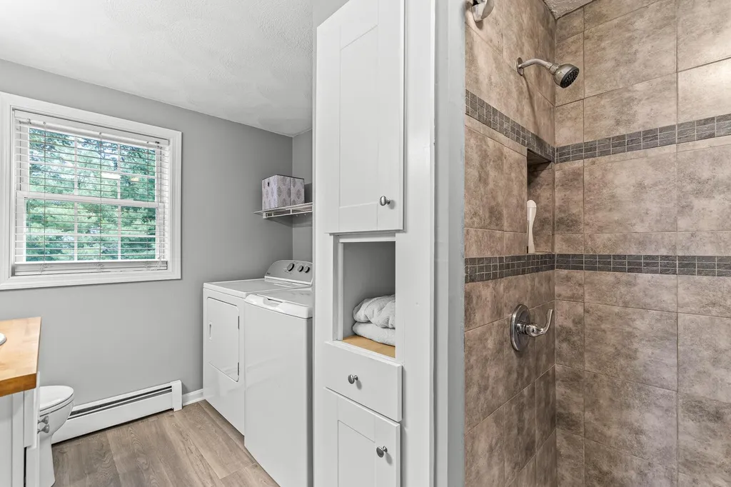 17 Smith Corner Road Plaistow NH 03865