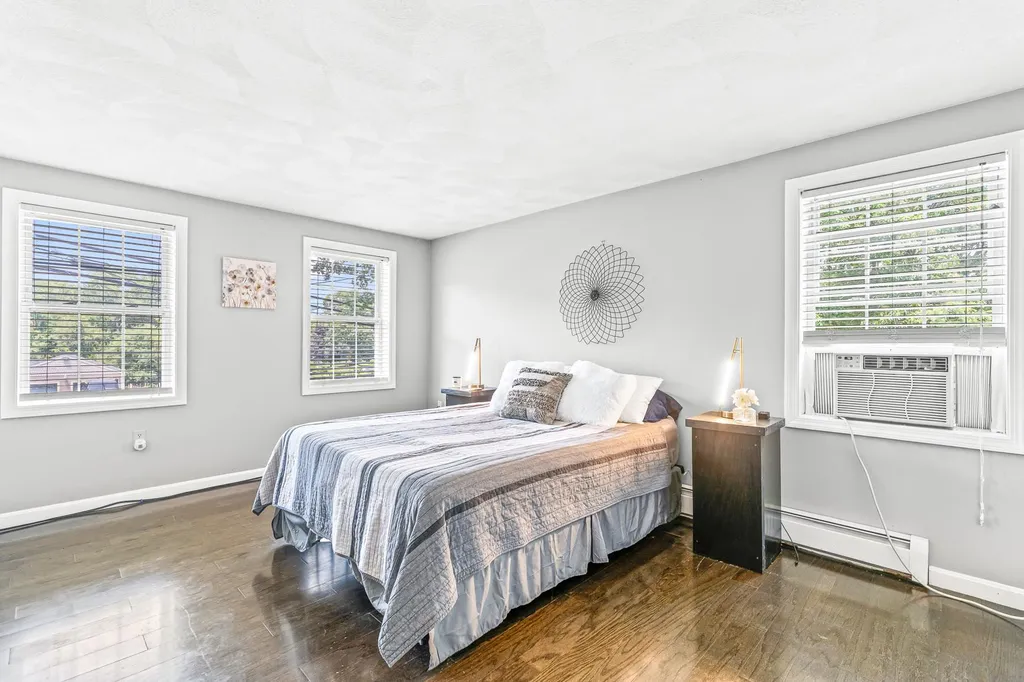 17 Smith Corner Road Plaistow NH 03865