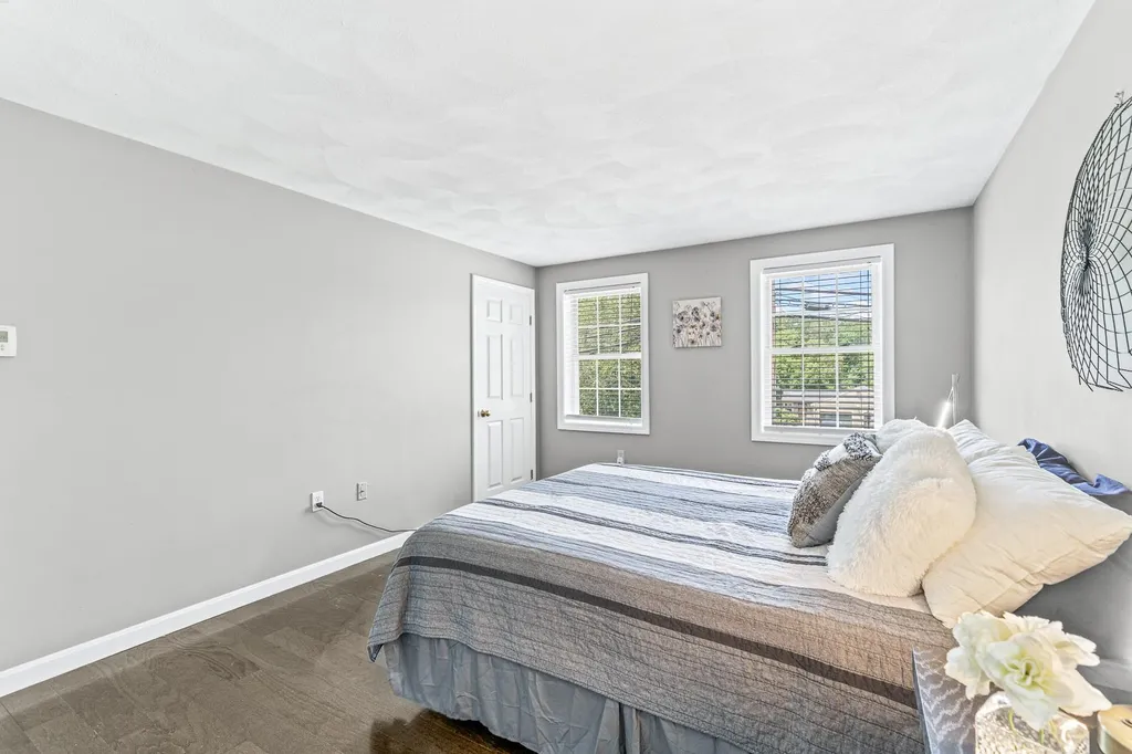 17 Smith Corner Road Plaistow NH 03865