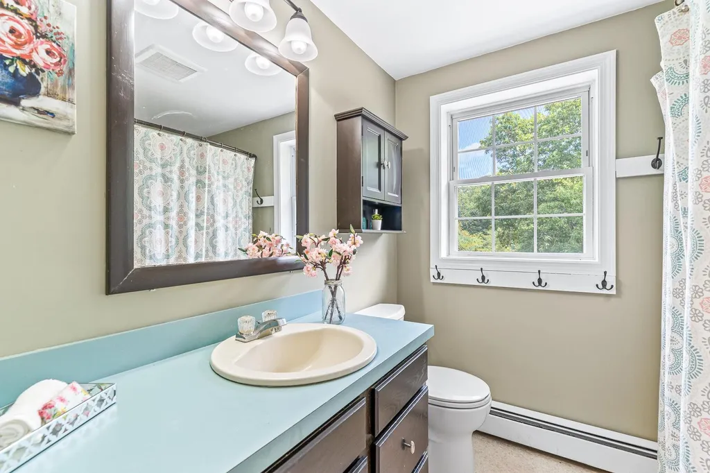 17 Smith Corner Road Plaistow NH 03865