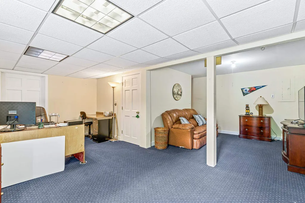 17 Smith Corner Road Plaistow NH 03865