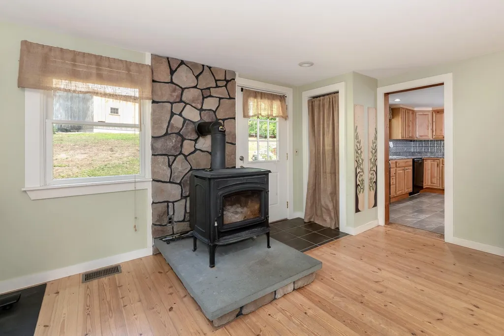 139 Severance Road Moultonborough NH 03254