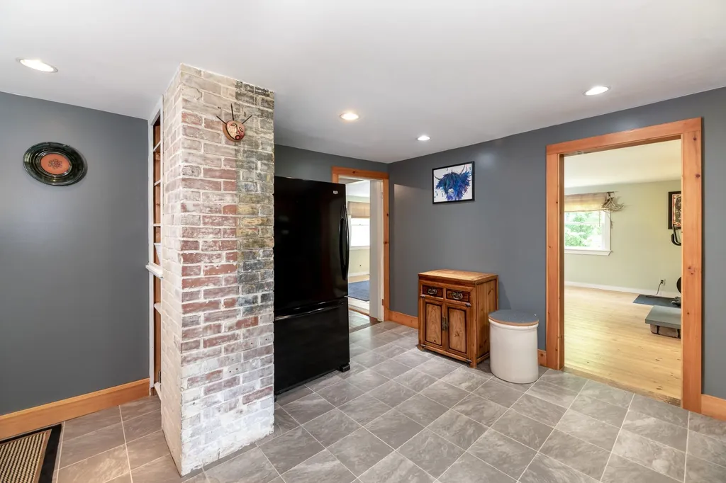 139 Severance Road Moultonborough NH 03254