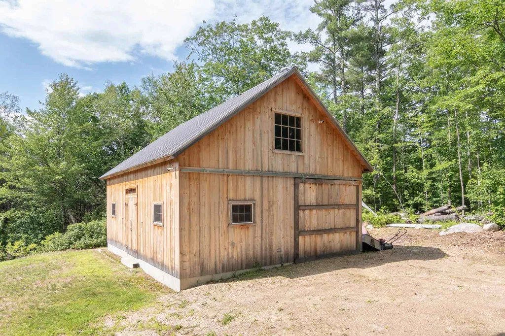 139 Severance Road Moultonborough NH 03254