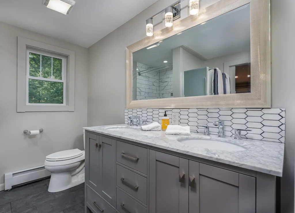 14 Caldwell Lane Barrington NH 03825