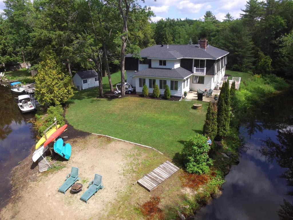 16 Blackbird Lane Moultonborough NH 03254