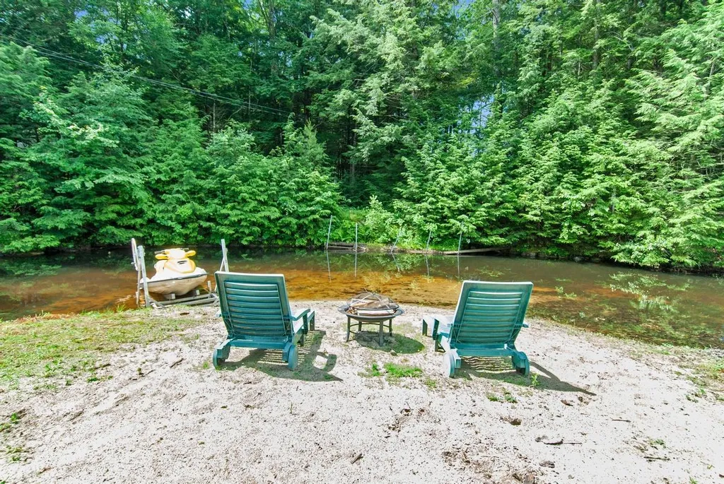 16 Blackbird Lane Moultonborough NH 03254