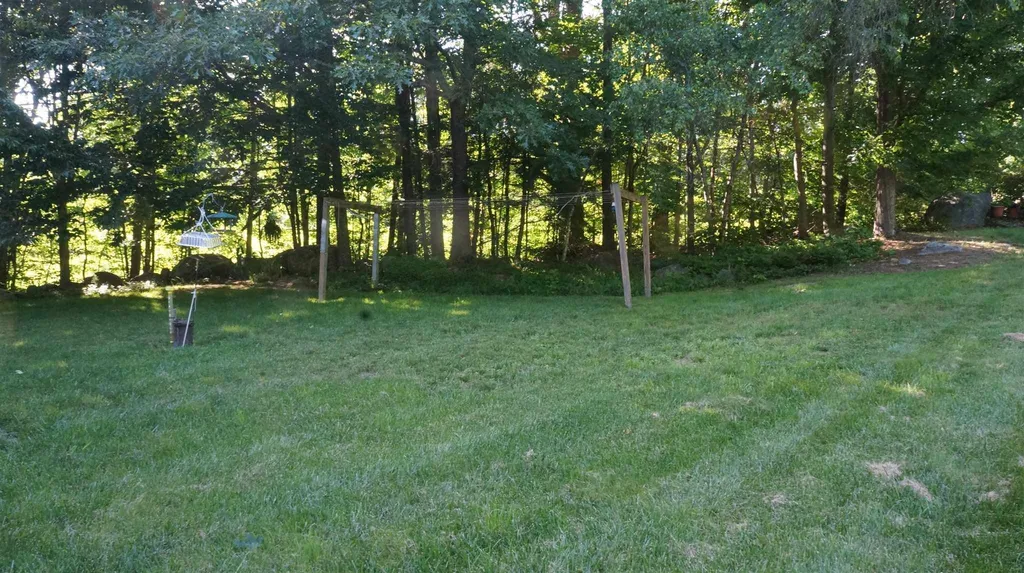 287 Old Hillsboro Road Henniker NH 03242