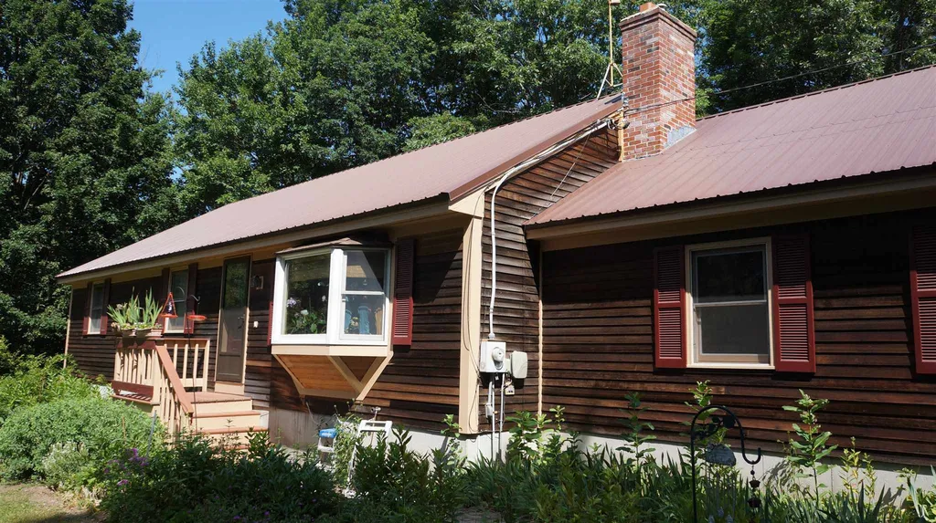 287 Old Hillsboro Road Henniker NH 03242