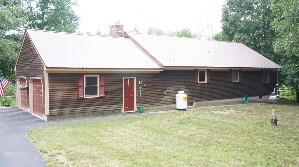 287 Old Hillsboro Road Henniker NH 03242
