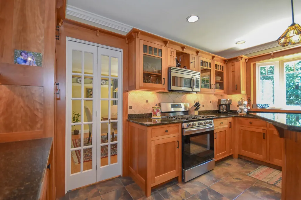 21 Hubbard Road Dover NH 03820