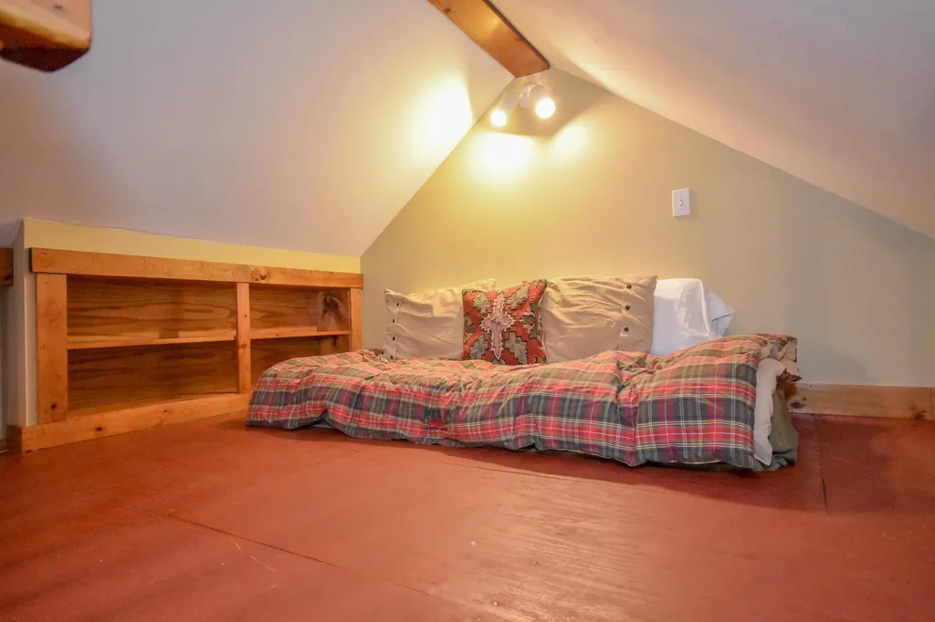 21 Hubbard Road Dover NH 03820