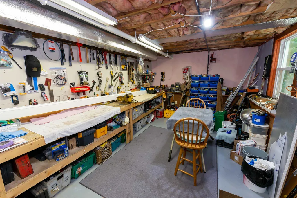 31 Hollow Oak Drive Sandown NH 03873