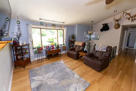 31 Hollow Oak Drive Sandown NH 03873