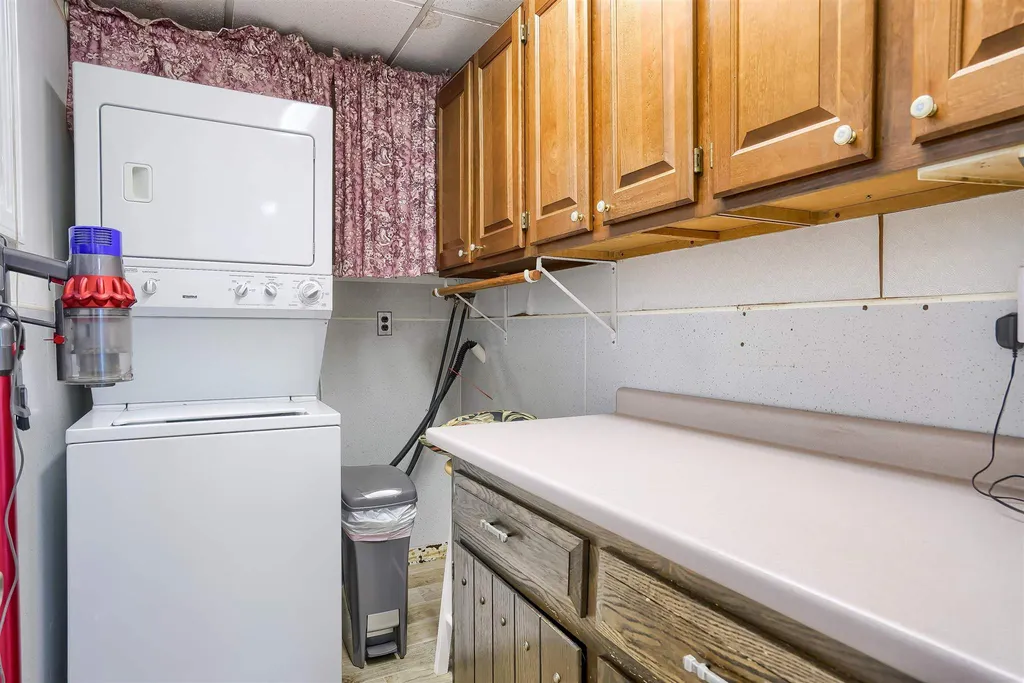 427 Barnes Road Deering NH 03244