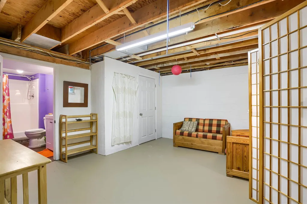 427 Barnes Road Deering NH 03244