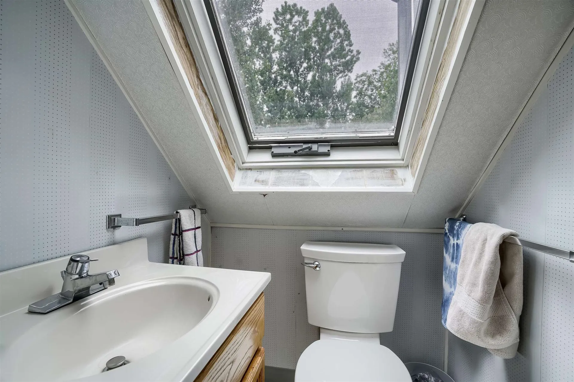 427 Barnes Road Deering NH 03244