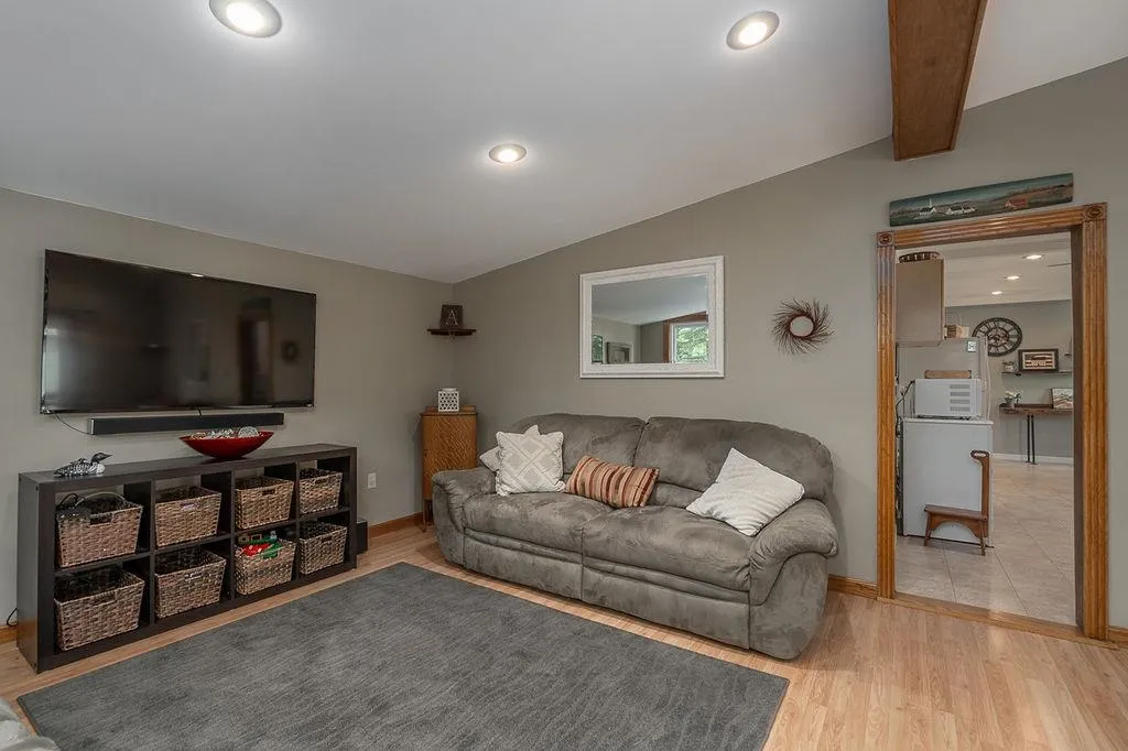 22 Mcclarren Drive Northwood NH 03261