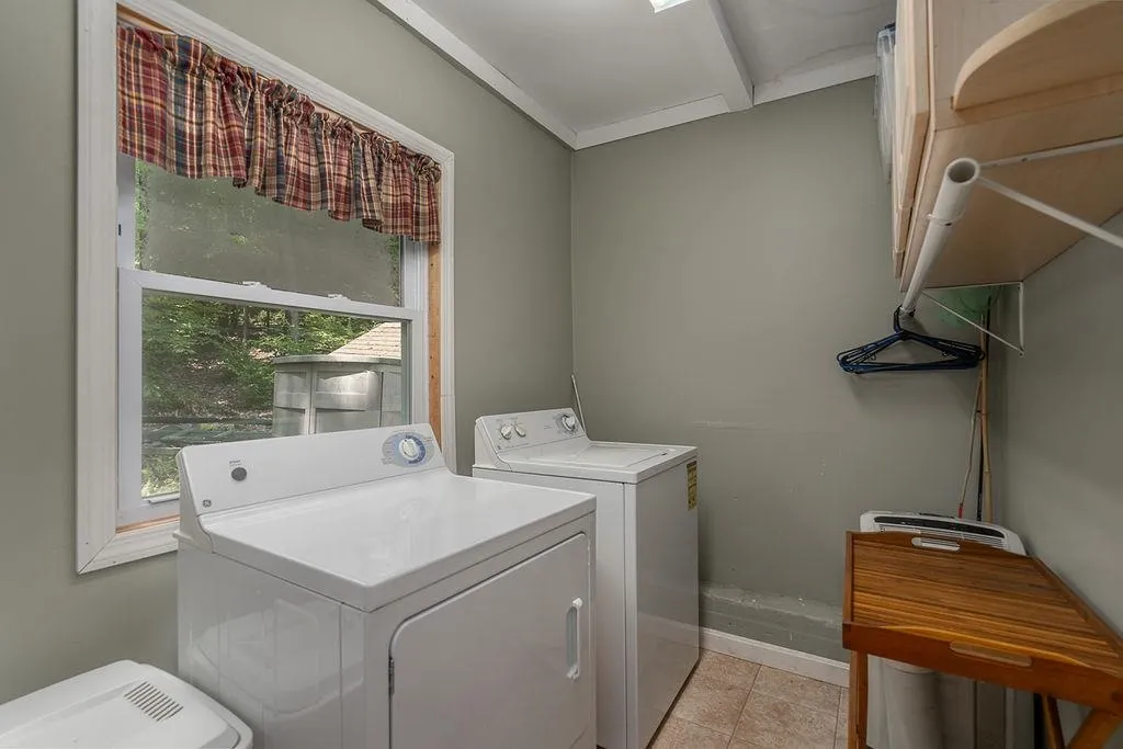 22 Mcclarren Drive Northwood NH 03261