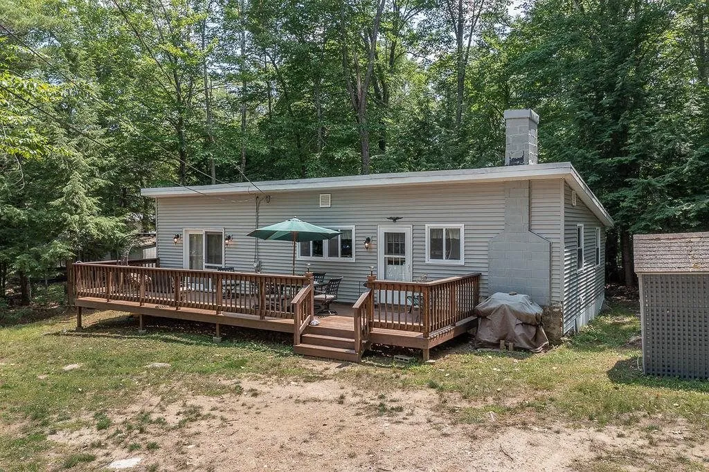 22 Mcclarren Drive Northwood NH 03261