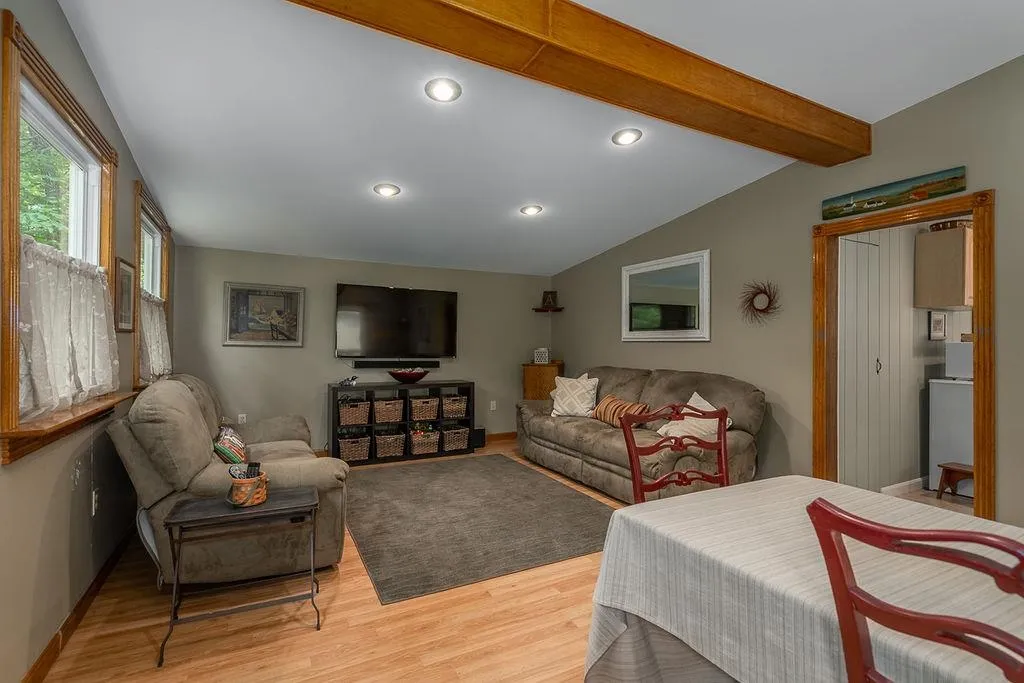22 Mcclarren Drive Northwood NH 03261