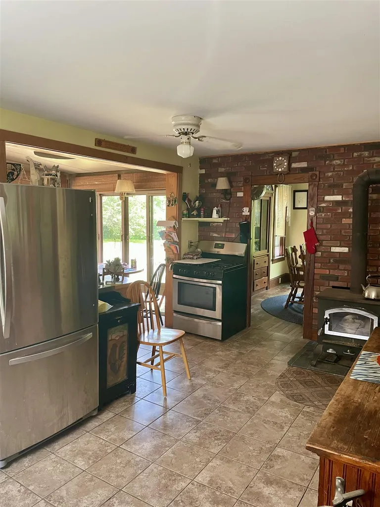 122 Bookseller Road Walpole NH 03608