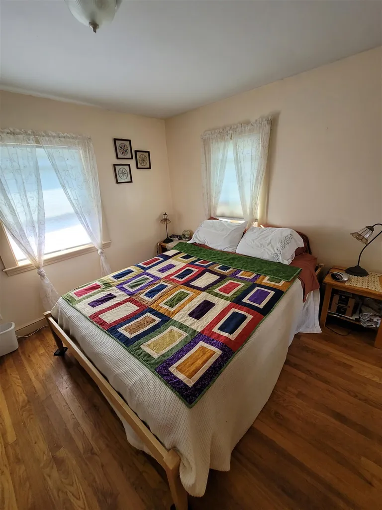 27 Cross Road Chester VT 05143