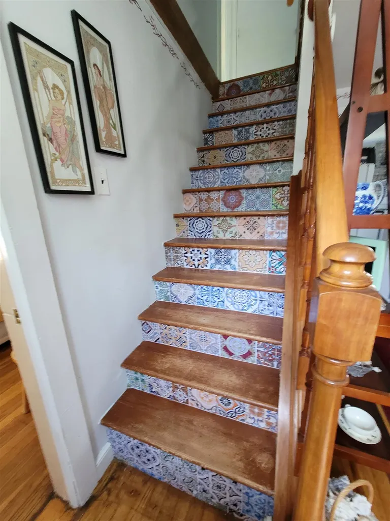 27 Cross Road Chester VT 05143