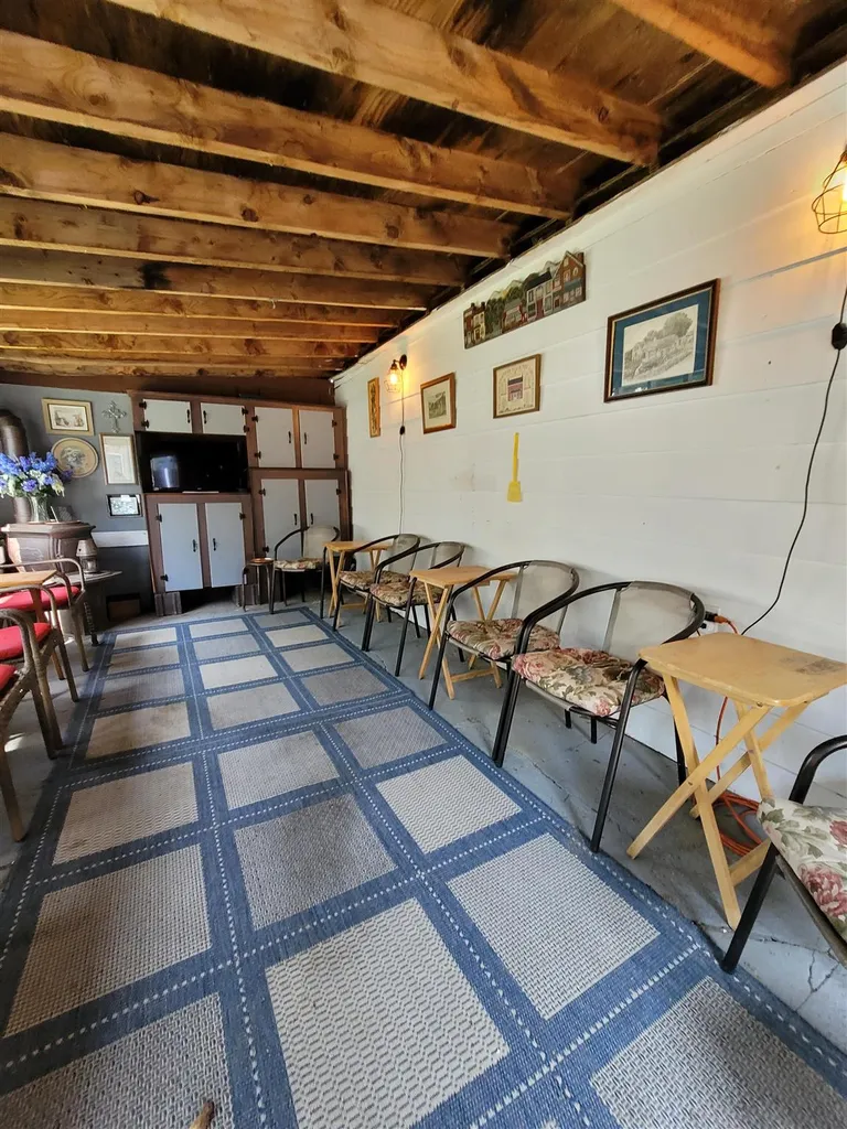 27 Cross Road Chester VT 05143