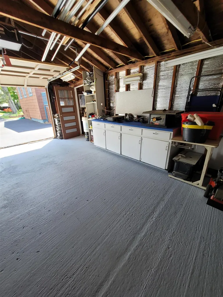 27 Cross Road Chester VT 05143