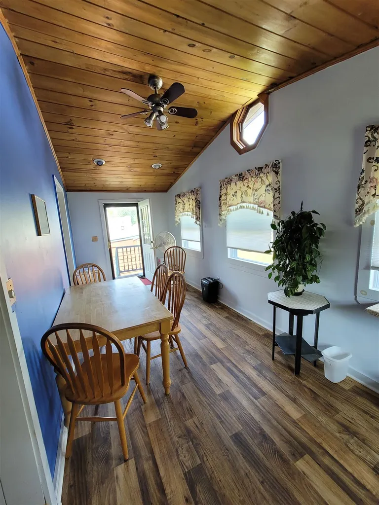 27 Cross Road Chester VT 05143