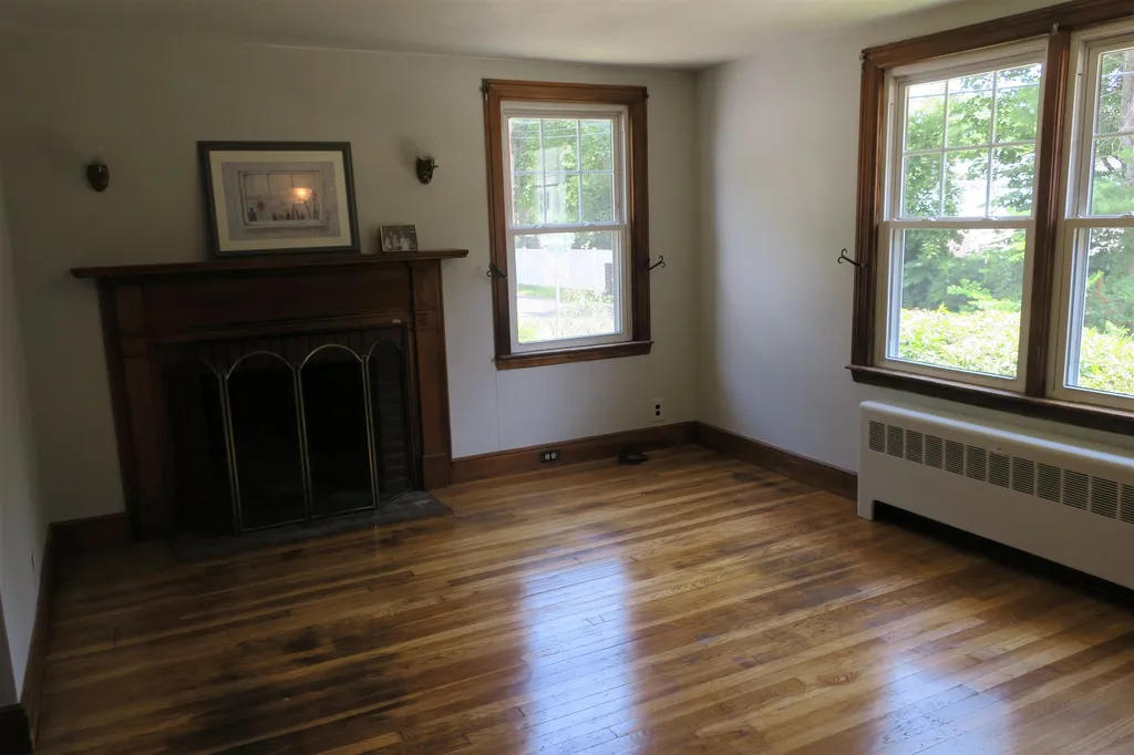 34 Hall Place Exeter NH 03833