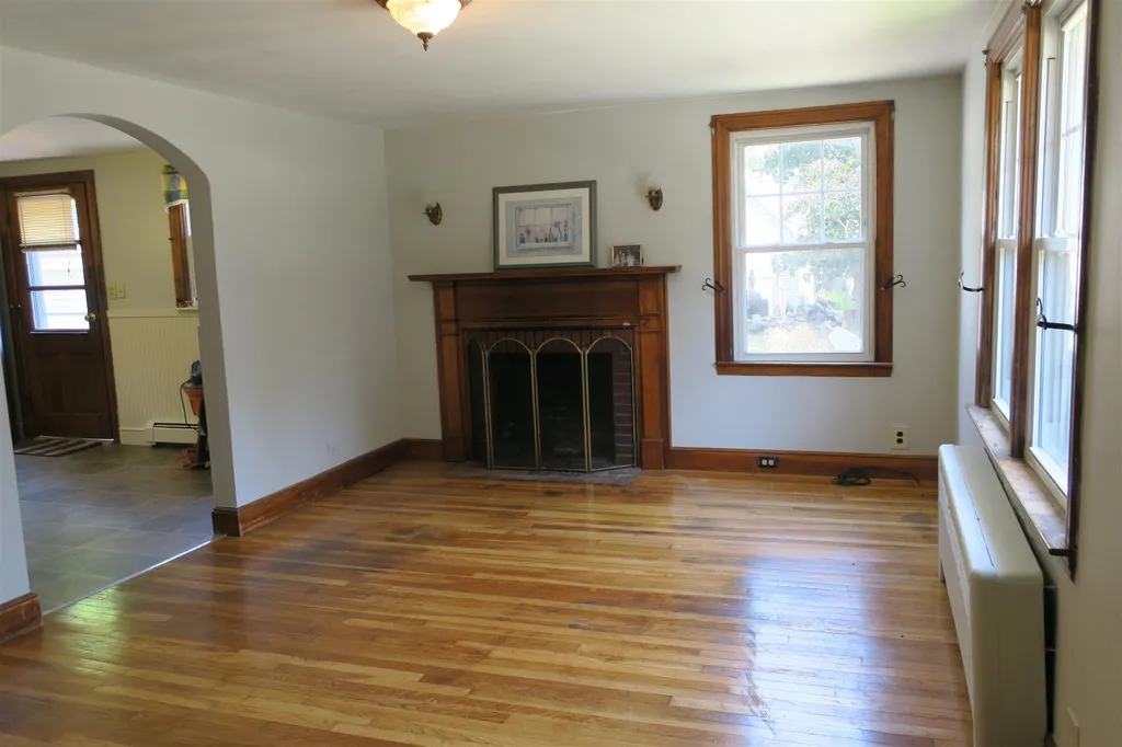 34 Hall Place Exeter NH 03833
