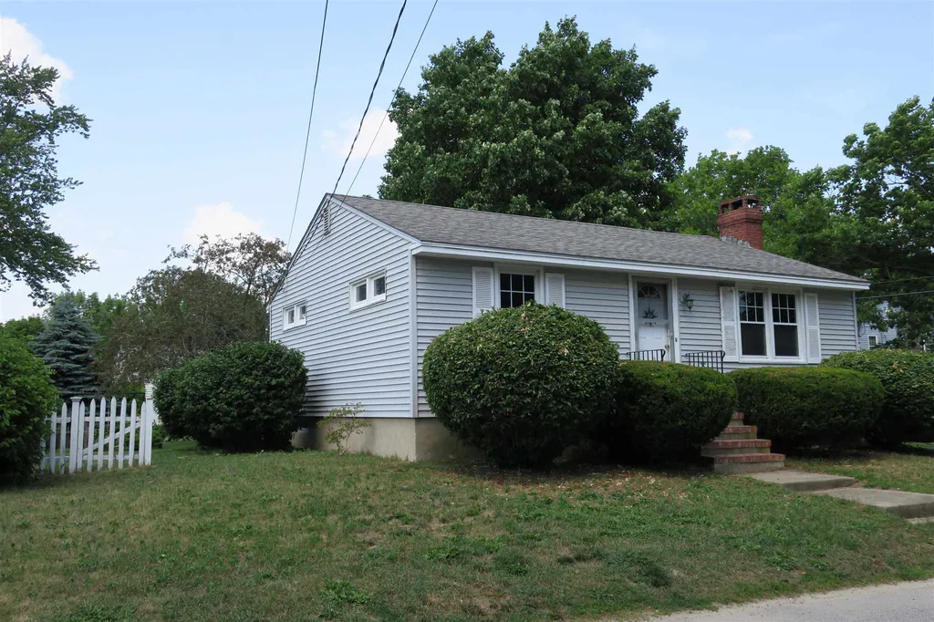 34 Hall Place Exeter NH 03833