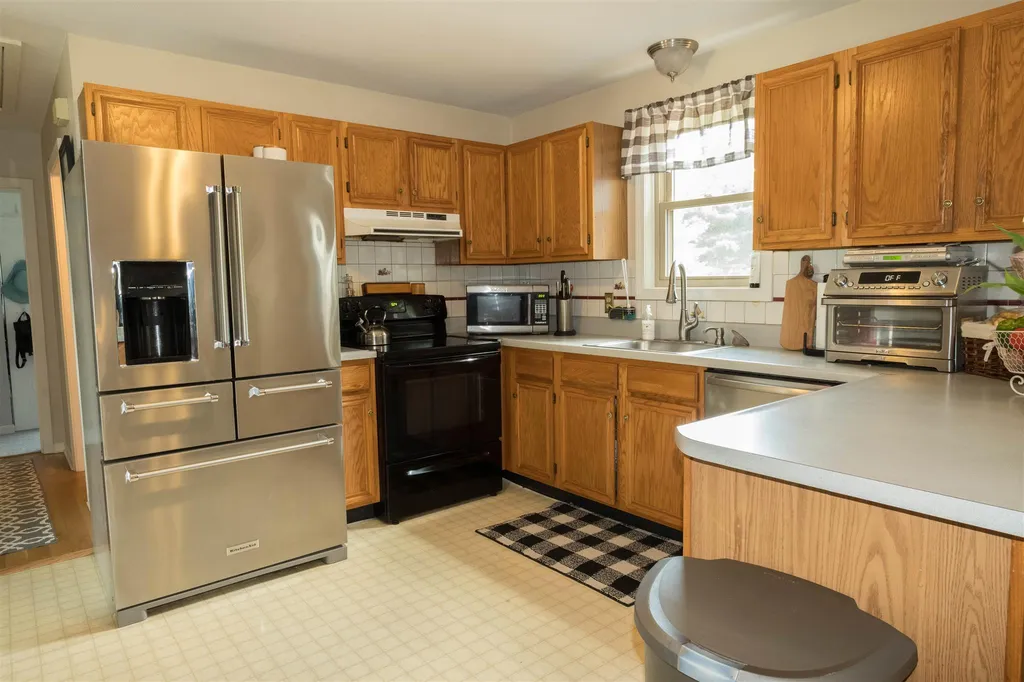 11 Jackson Brook Terrace Dover NH 03820
