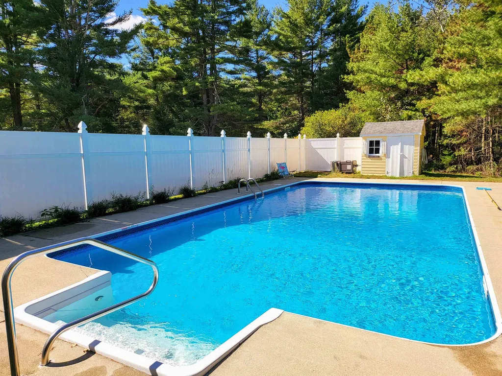 256 Lower Middle Road Lebanon ME 04027