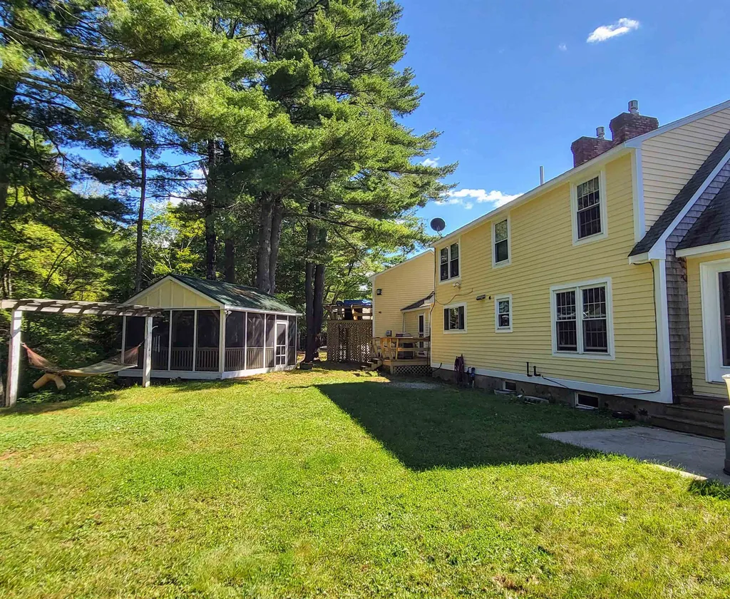 256 Lower Middle Road Lebanon ME 04027