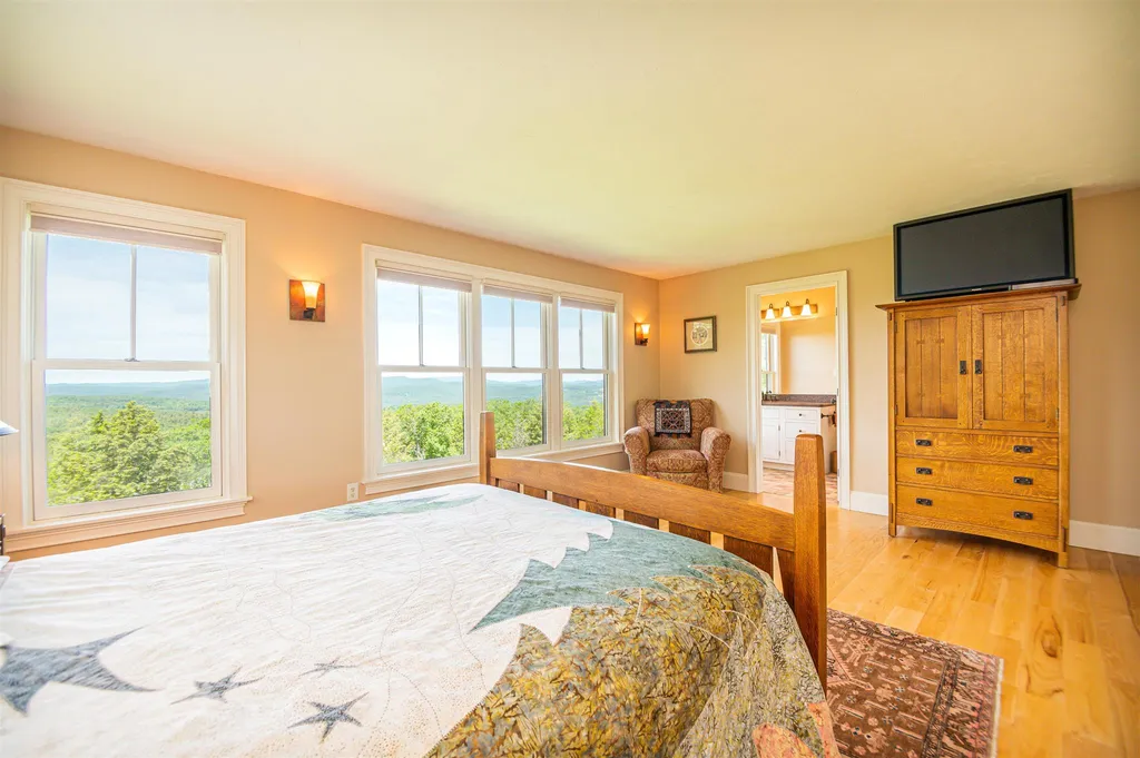 587 Craney Hill Road Henniker NH 03242