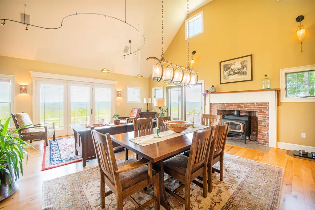 587 Craney Hill Road Henniker NH 03242