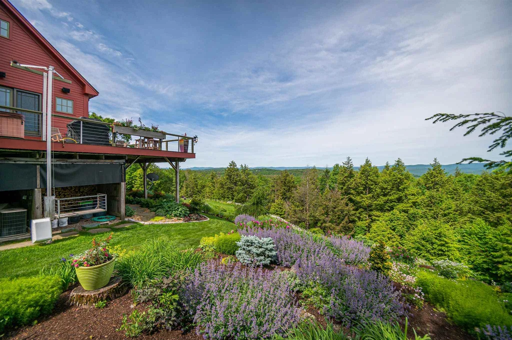 587 Craney Hill Road Henniker NH 03242