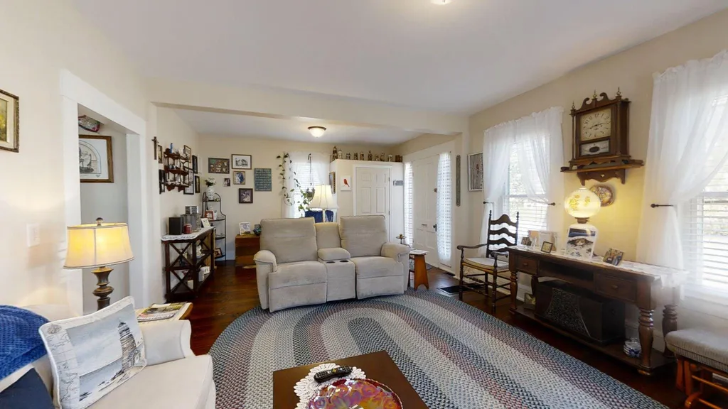 378 Elm Street Laconia NH 03246